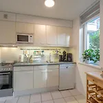 Near Dutch With Pool בית נופש