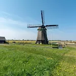 בית נופש Near Dutch With Pool Sint Maartensvlotbrug