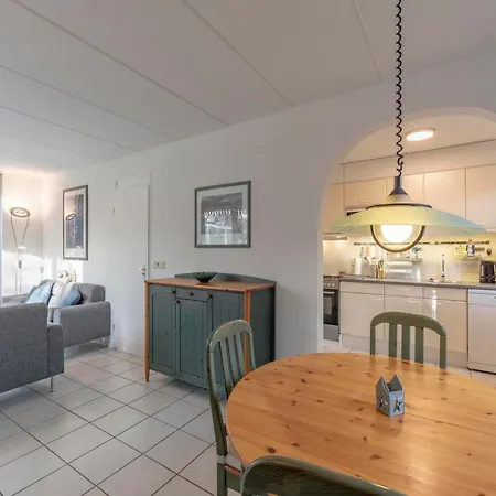 Prázdninový dům Near Dutch With Pool Sint Maartensvlotbrug