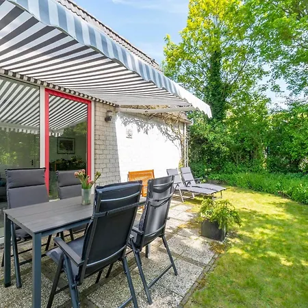 Near Dutch With Pool Sint Maartensvlotbrug