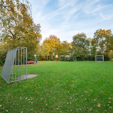 Near Dutch With Pool Prázdninový dům