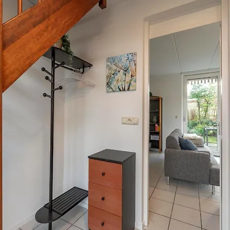 Semesterbostad Near Dutch With Pool Sint Maartensvlotbrug