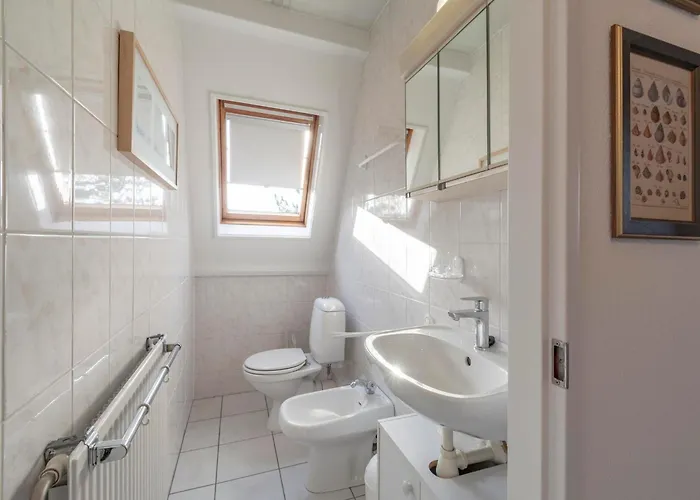 Semesterbostad Near Dutch With Pool *