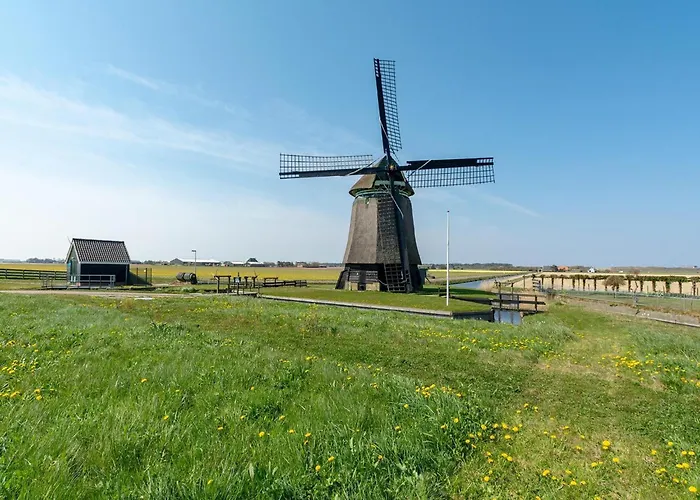 Semesterbostad Near Dutch With Pool Sint Maartensvlotbrug