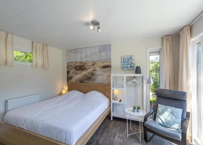 Near Dutch With Pool *