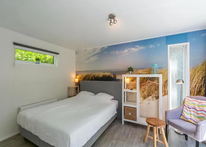 Semesterbostad Near Dutch With Pool *